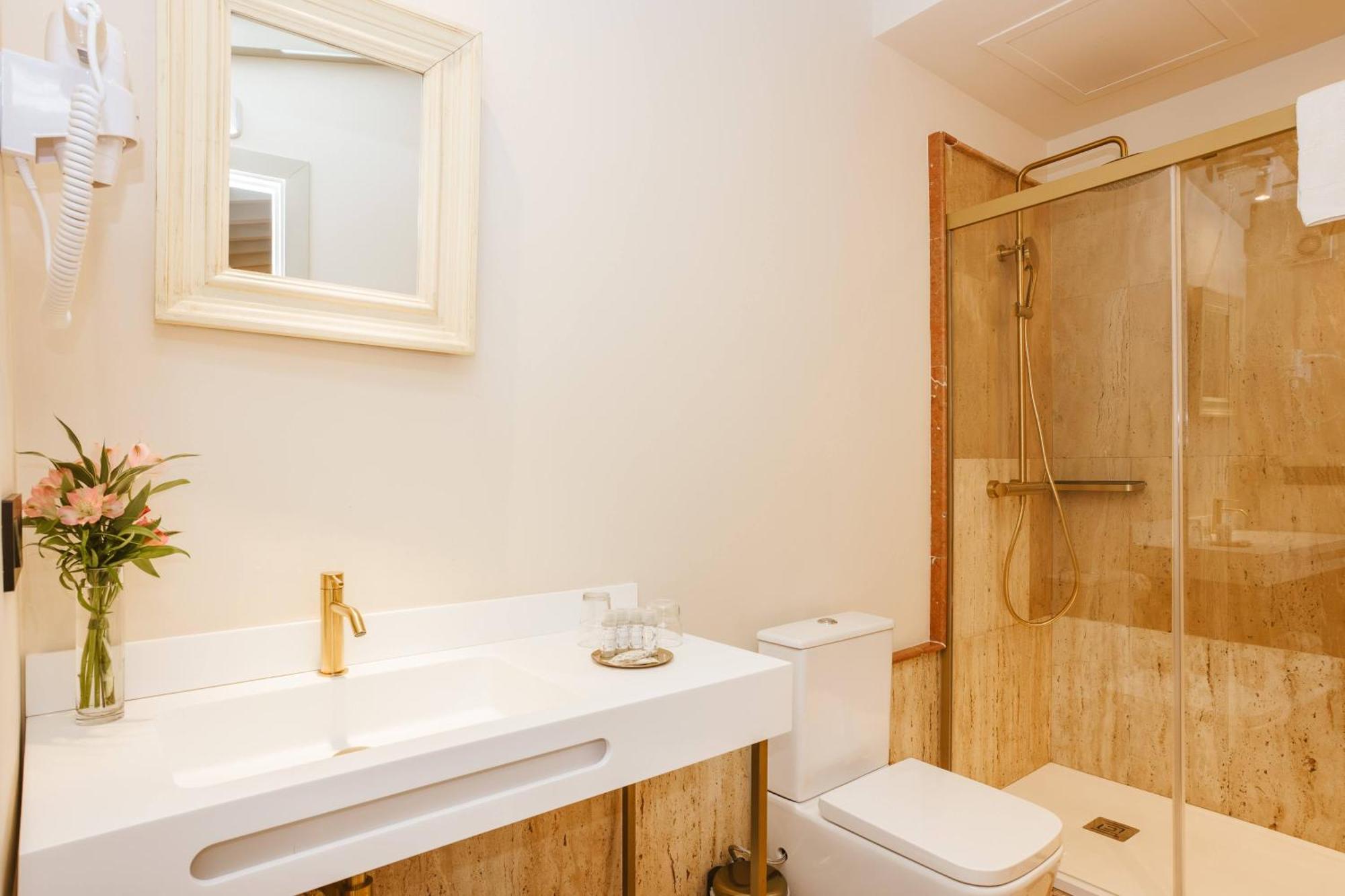 Double Room,1698882565:JPEG