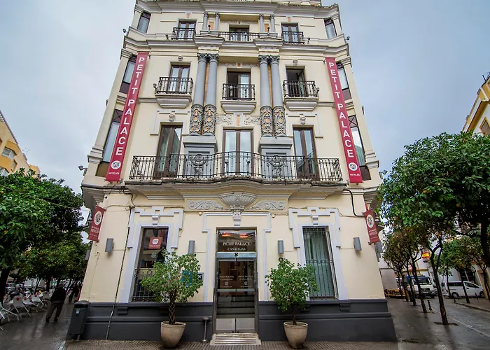Petit Palace Canalejas